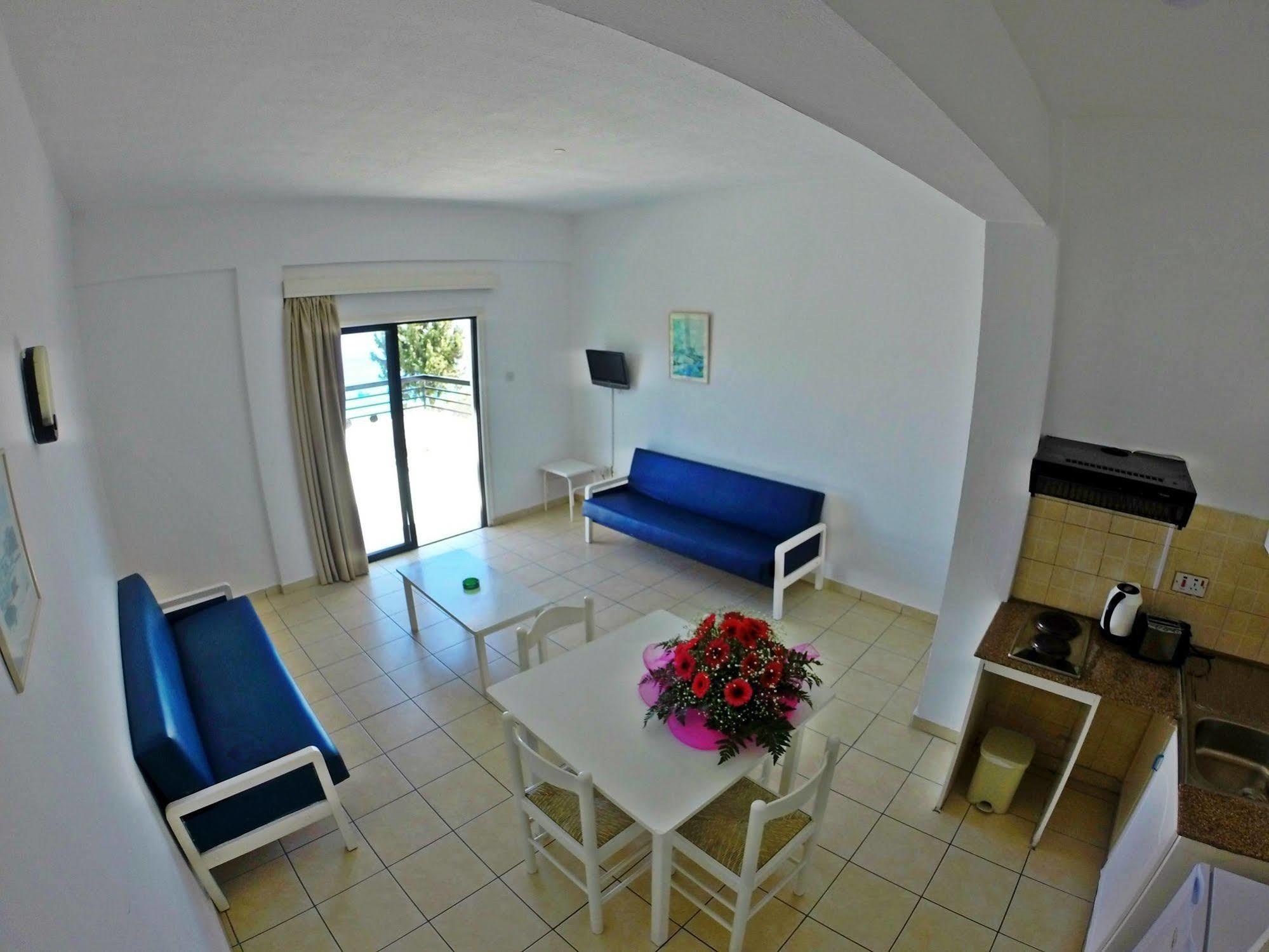Konnos Bay Hotel Apartments Protaras Extérieur photo