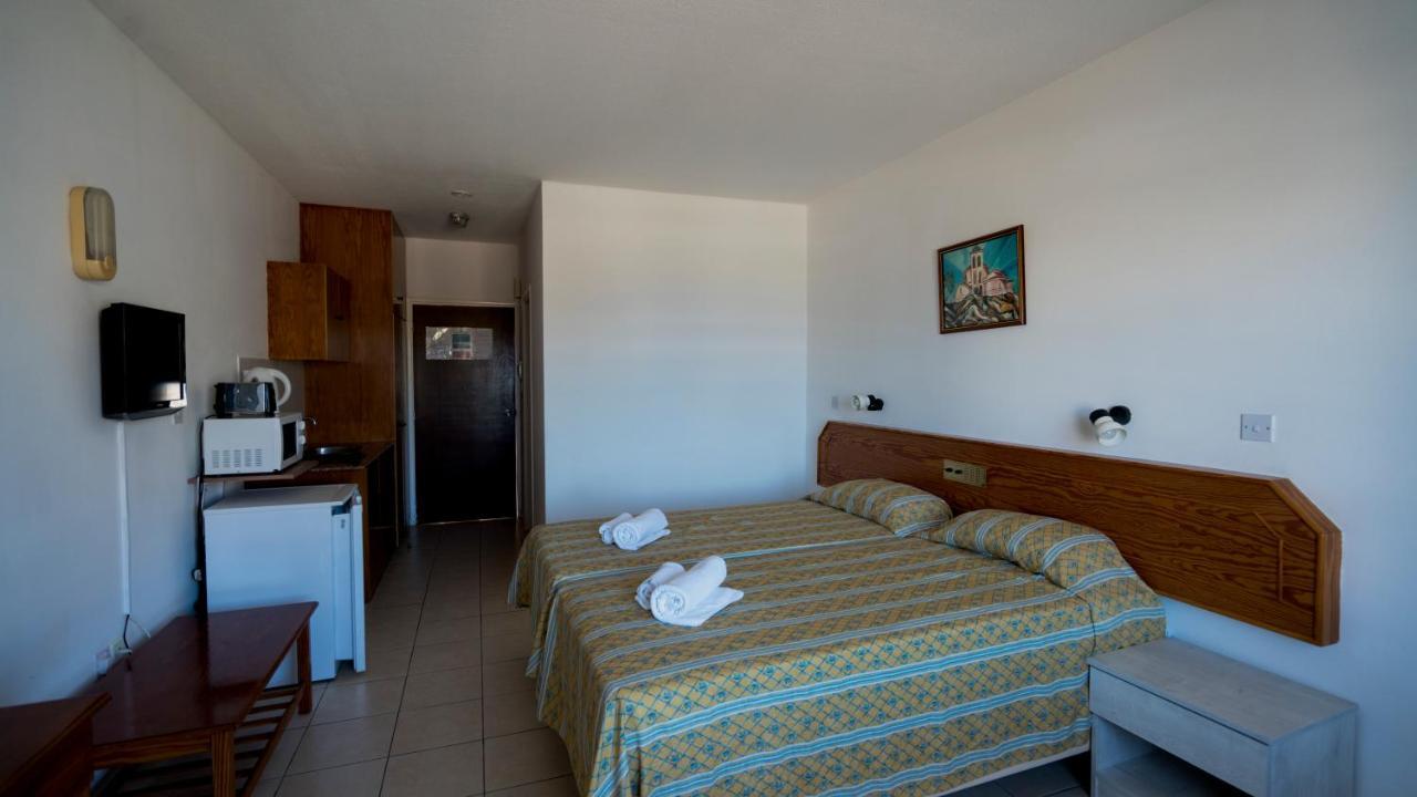 Konnos Bay Hotel Apartments Protaras Extérieur photo